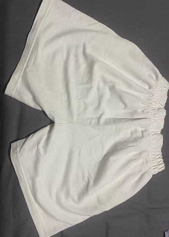 Beyaz Pamuklu Rahat Kesim Şort - Görsel 2