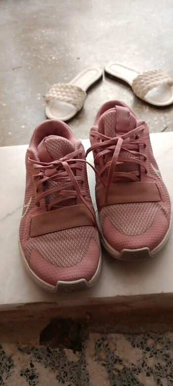 38 Beden pembe Renk Orjinal nike spor ayakkabı