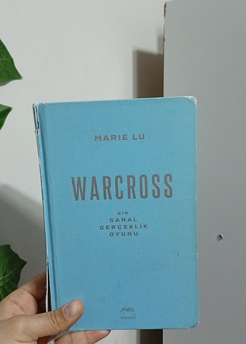 Warcross - Sanal Gerçeklik Oyunu Romanı