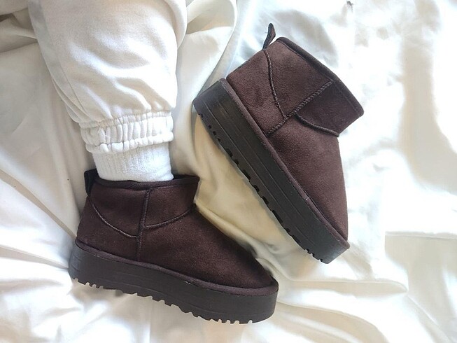 Ugg platform