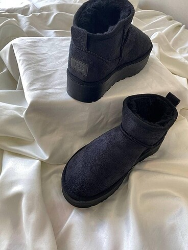 Ugg platform