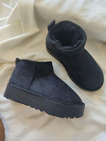 Ugg platform
