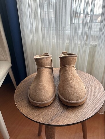 Ugg vizon