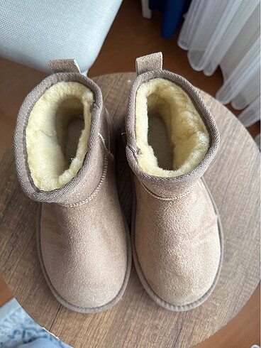 38 Beden Ugg ultra mini