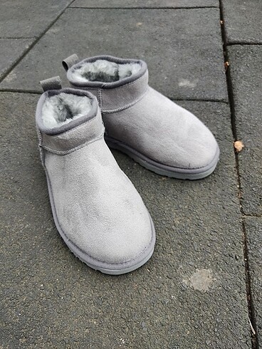 37 Beden Ugg bot