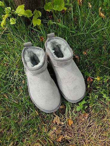 Ugg bot
