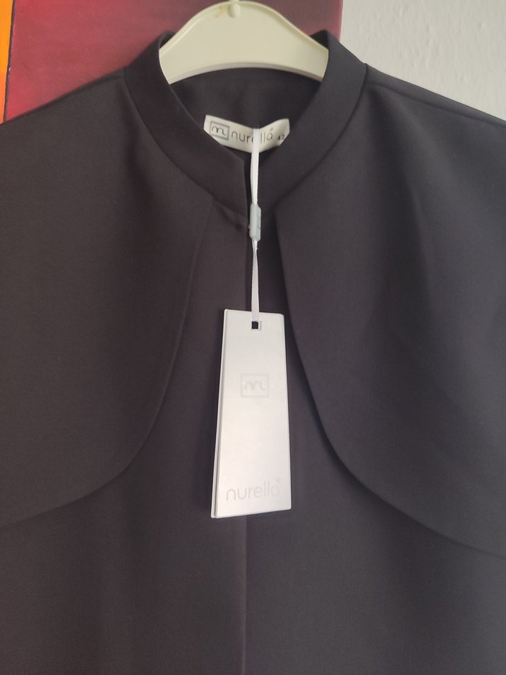 Kadın Siyah Kemerli Mini Kolsuz Yelek - Görsel 2