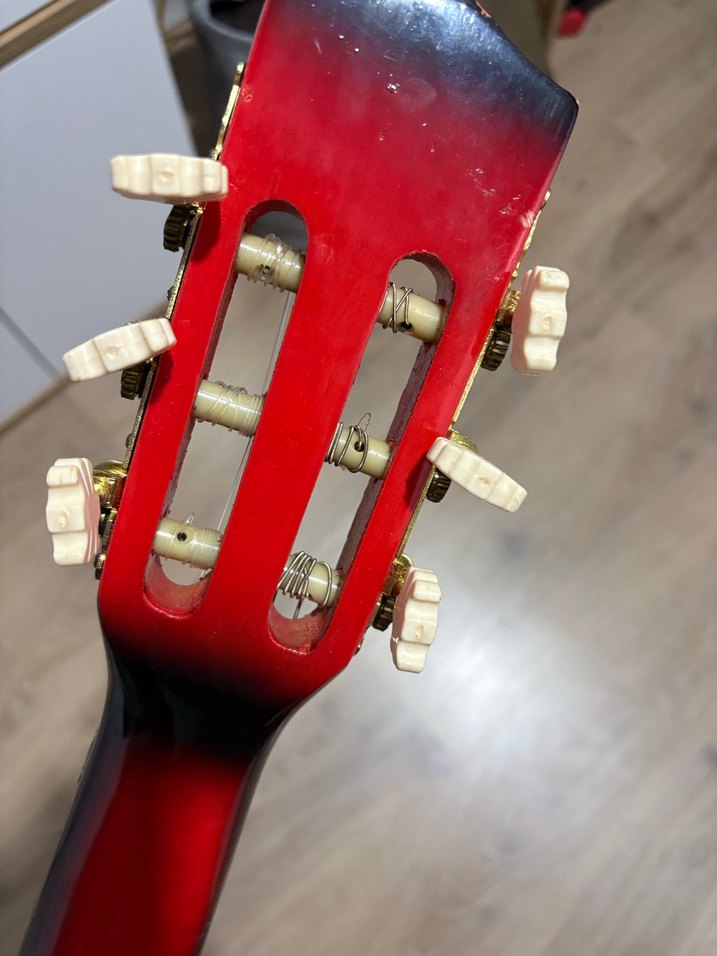 Kırmızı Klasik Gitar - Görsel 5