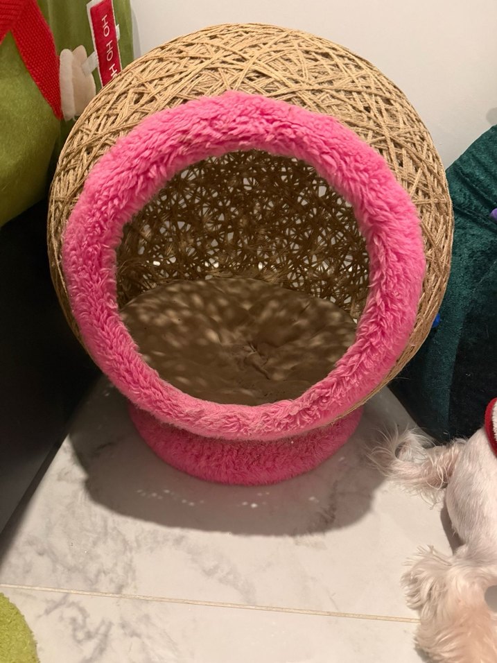 Pembe Kenarlı Hasır Kedi Yuvası - Görsel 3