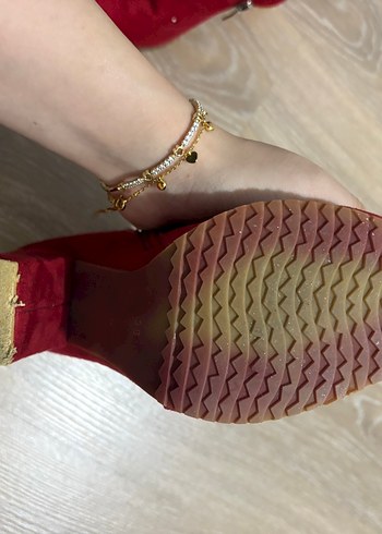 Kırmızı Süet Stiletto Topuklu Kadın Bot - Görsel 8