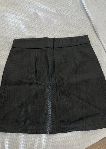 m Beden siyah Renk Deri Yılan Desenli Kemerli Mini Etek