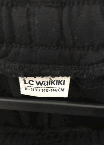 Lcw Erkek Siyah Rahat Kesim Baskılı Şort yeni - Görsel 3