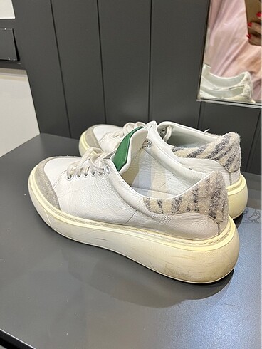 36 Beden Beyaz sneaker
