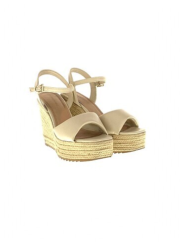 Stradivarius Stradivarius Dolgu Topuk %70 İndirimli.