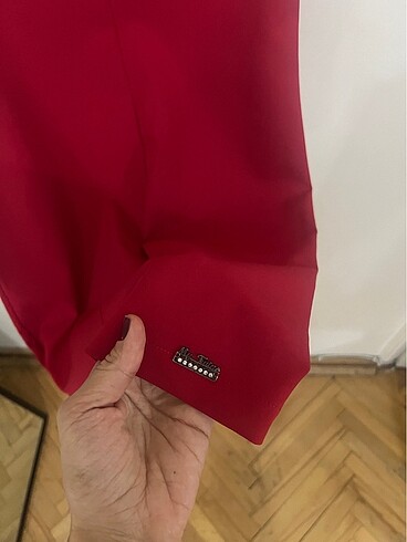 Kırmızı abiye elbise - Görsel 4