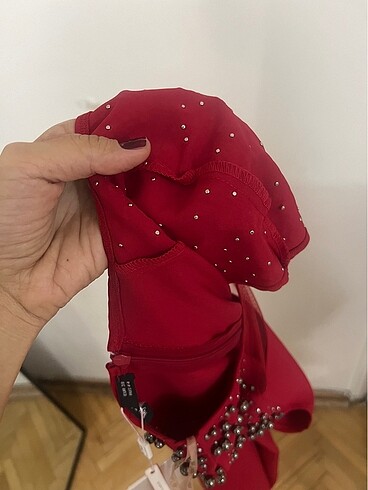 Kırmızı abiye elbise - Görsel 7