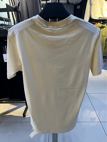 m Beden Burberry tişört