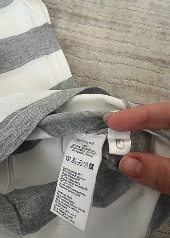 Gri Çizgili Polo Tişört - Görsel 4