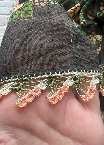 Çiçek Desenli Bohem Kadın Fular - Görsel 3