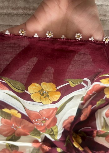 Bordo Çiçek Desenli Kadın Fular - Görsel 3