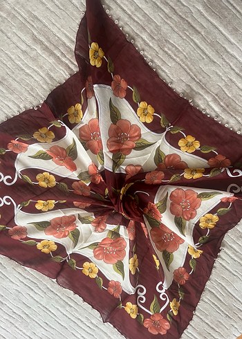 Bordo Çiçek Desenli Kadın Fular - Görsel 2