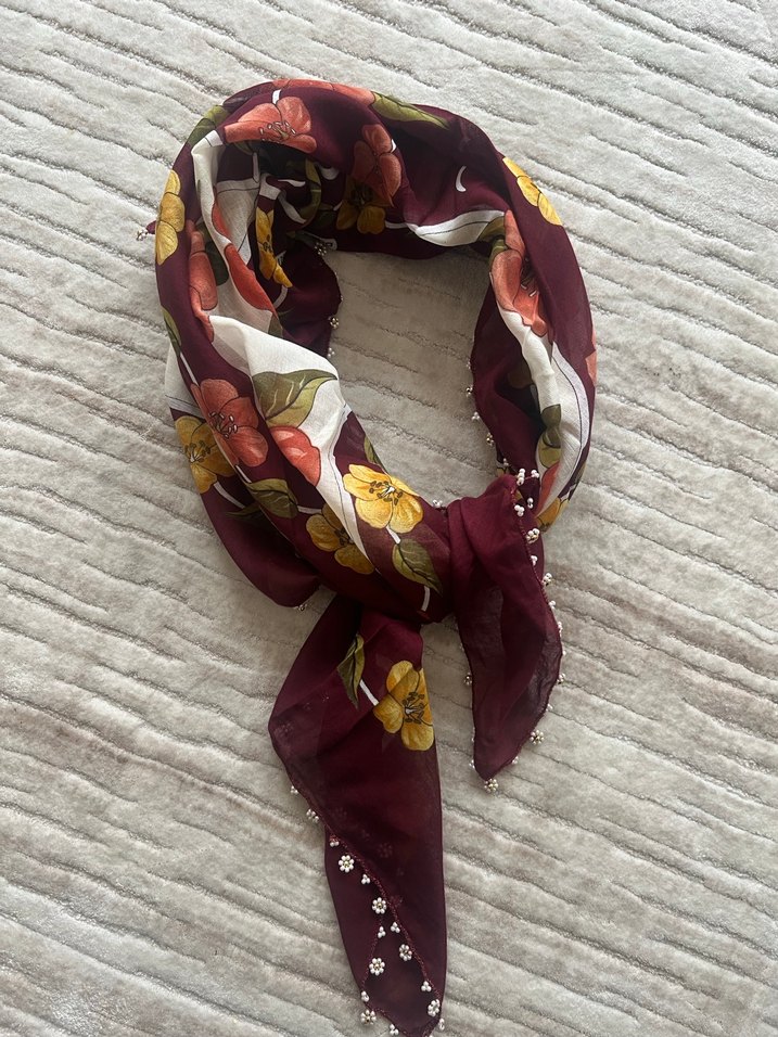 Bordo Çiçek Desenli Kadın Fular - Görsel 4