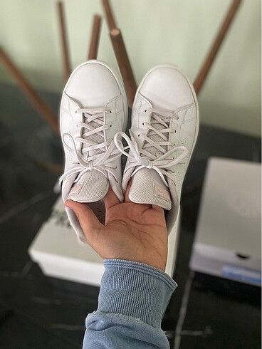 37,5 Beden Adidas spor ayakkabı