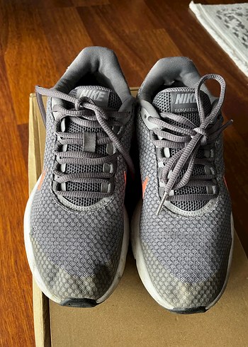 37,5 Beden Gri Nike Spor Ayakkabı Kadınlar için