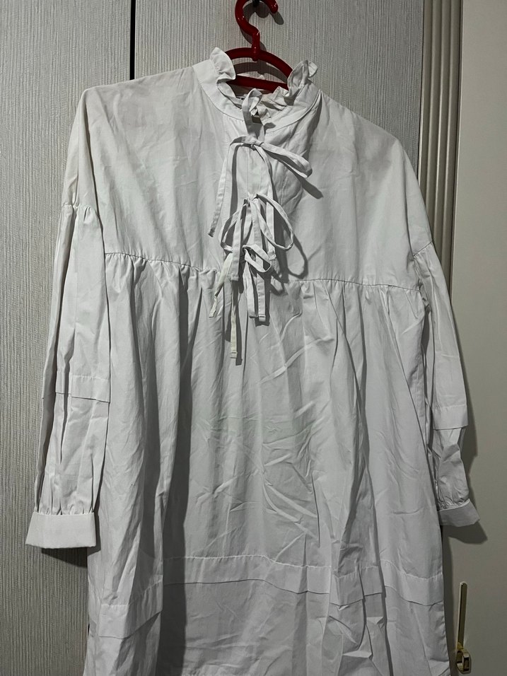 Kurdeleli beyaz gömlek - Görsel 2