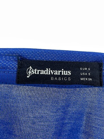 s Beden mavi Renk Stradivarius T-shirt %70 İndirimli.