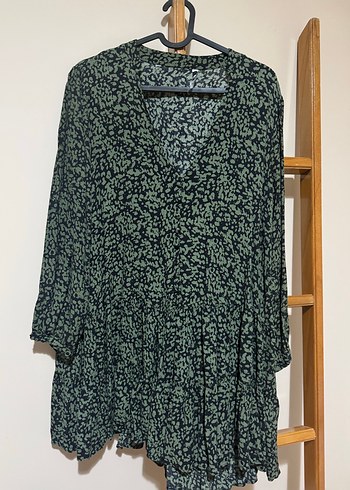 Düğmeli V Yakalı Haki Siyah Karışık Desenli Elbise - Görsel 3