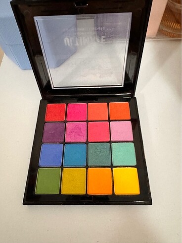 nyx far paleti