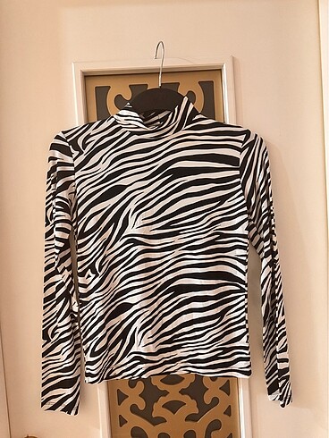 zebra desenli bluz