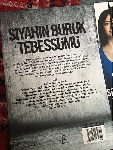  Siyahın Buruk Tebessümü-Zeynep Sey