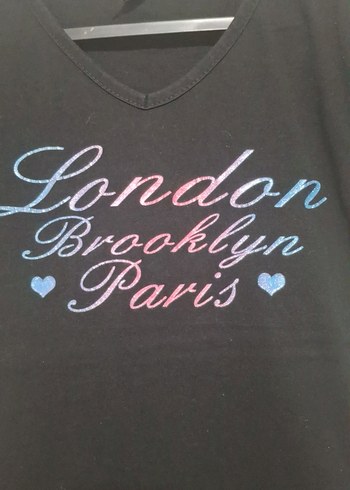 Payetli Siyah V Yakalı Kadın Tişört - Görsel 3