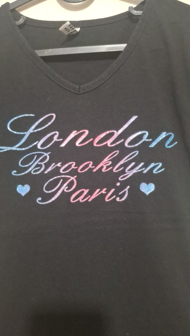 Payetli Siyah V Yakalı Kadın Tişört - Görsel 3