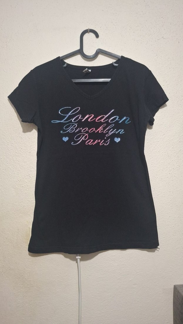 Payetli Siyah V Yakalı Kadın Tişört - Görsel 2