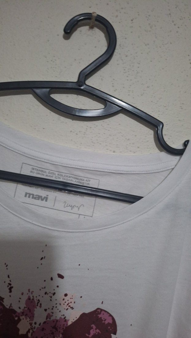 Beyaz Baskılı Kadın Tişört - Görsel 2