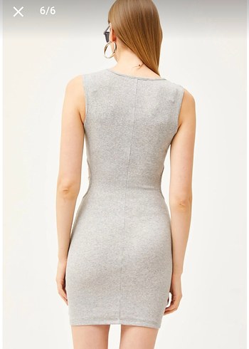 Gri Mini Kolsuz Yanları Cut Out Detaylı Likralı Dar Kesim Elbise - Görsel 6