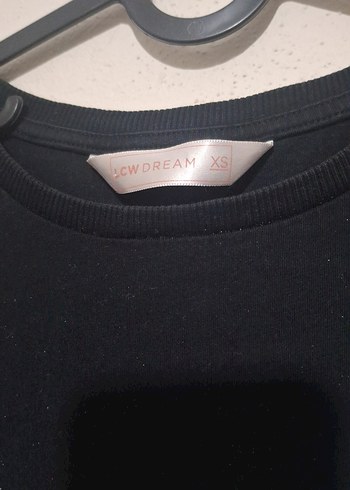 Siyah Baskılı Kadın Tişörtü Kısa Kollu - Görsel 2