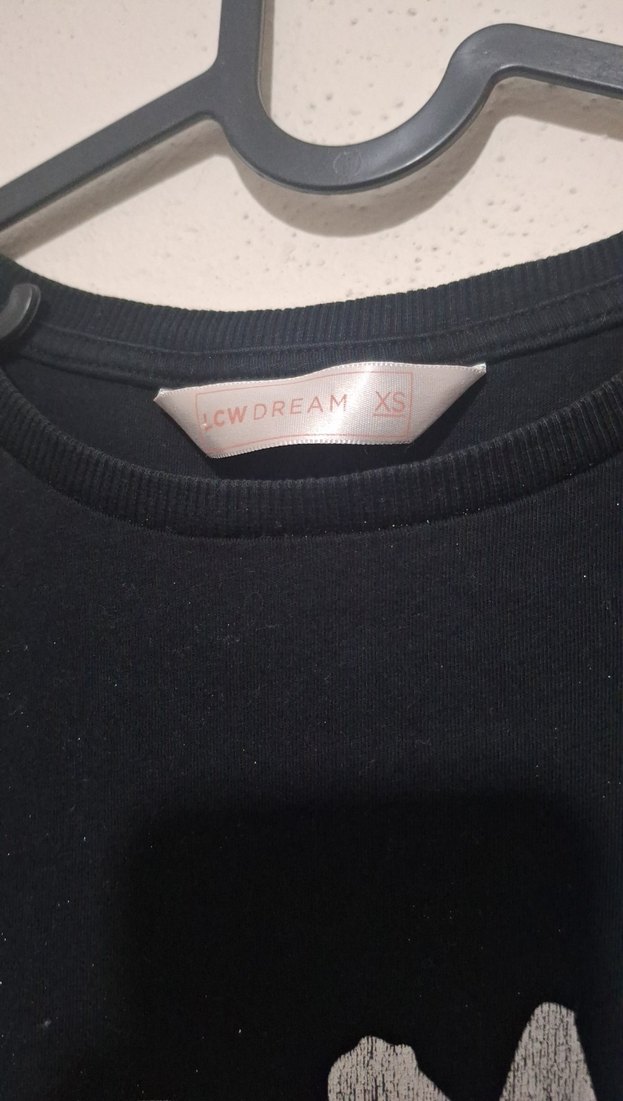 Siyah Baskılı Kadın Tişörtü Kısa Kollu - Görsel 2