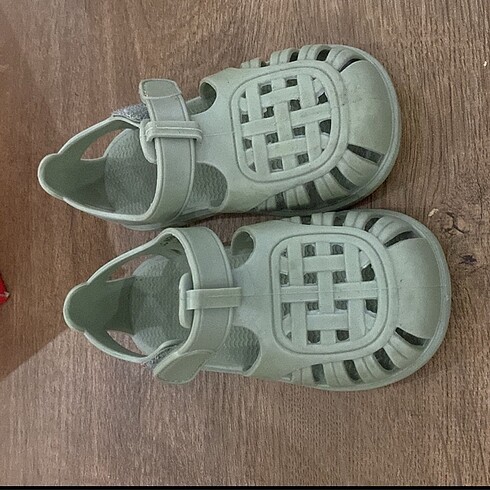 Yazlık bebek ayakkabı