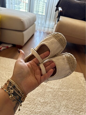 Zara Kız sandalet