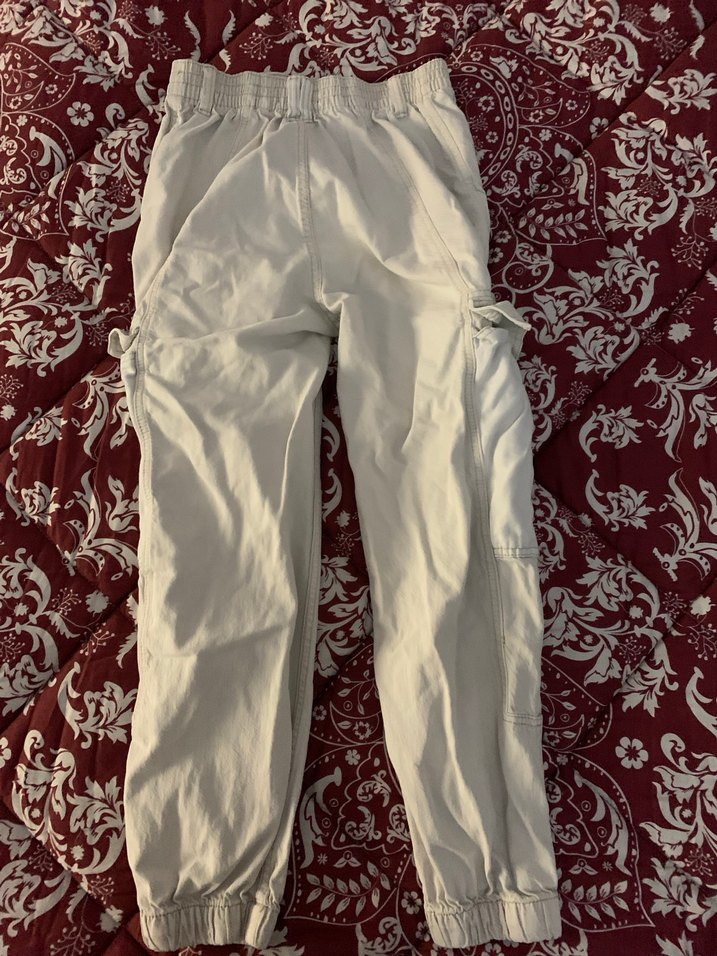 Kadın Beyaz Kemerli Rahat Kumaş Pantolon - Görsel 2