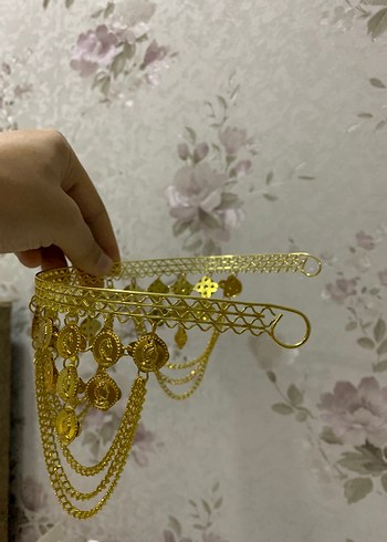 Altın Renkli Zincir Detaylı Kadın tacı - Görsel 3