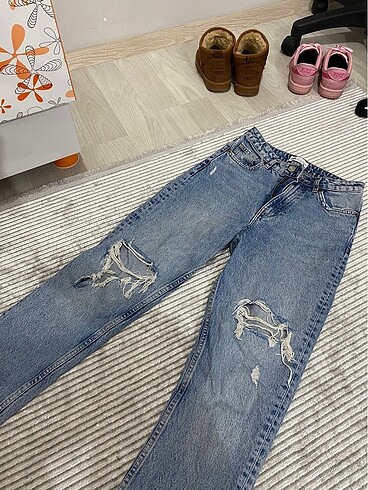 Zara jeans