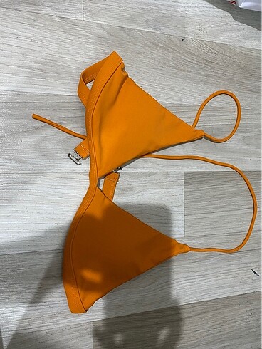 s Beden bikini üstü