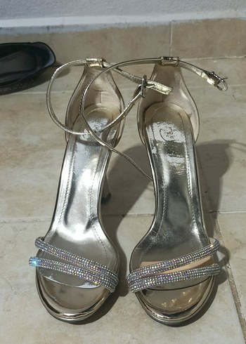 Diğer Altın Renkli, Tokalı, Yılan Desenli Stiletto