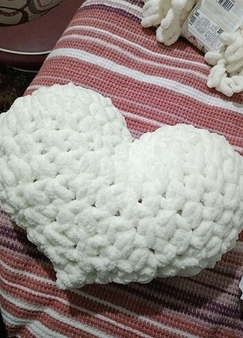 Puffy Kalpli Yastık