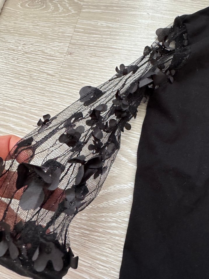 Dantel Detaylı Siyah Uzun Kollu Bluz - Görsel 2